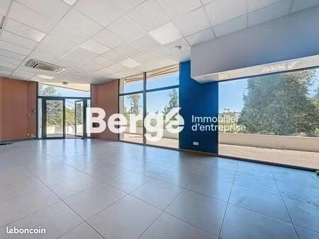 local commercial 90 m²