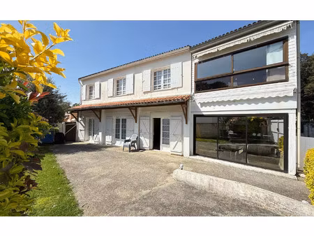 maison saint-palais-sur-mer m² t-11 à vendre  780 000 €