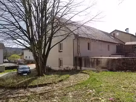 vente immeuble 10 pièces 339 m² à clairvaux-les-lacs (39130)  399 000 €