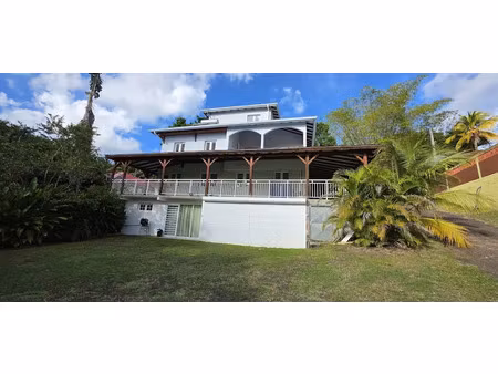 vente immeuble 264 m² à ducos (97224)  661 500 €