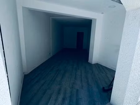 local commercial à louer