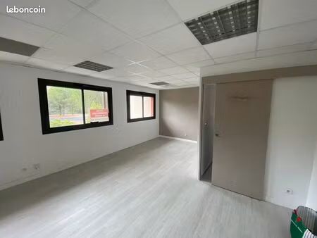bureau à louer 33m2