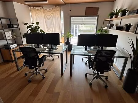 a louer local commercial 71 m² vendargues