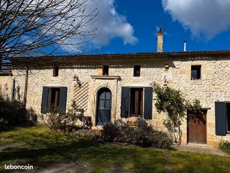 maison en pierres à vendre à saint-quentin de baron
