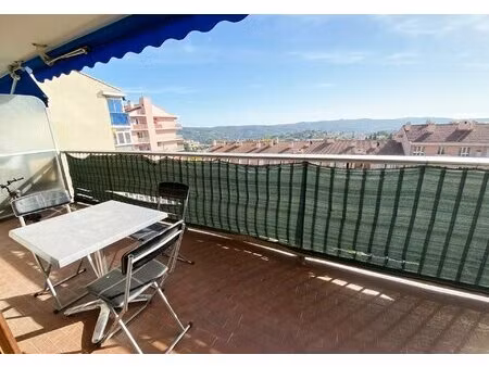 grand 2p centre ville  terrasse et garage