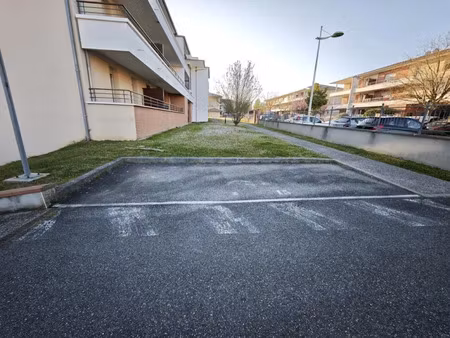vente parking 16.5 m² à léguevin (31490)  9 100 €