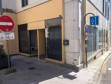 local commercial à louer