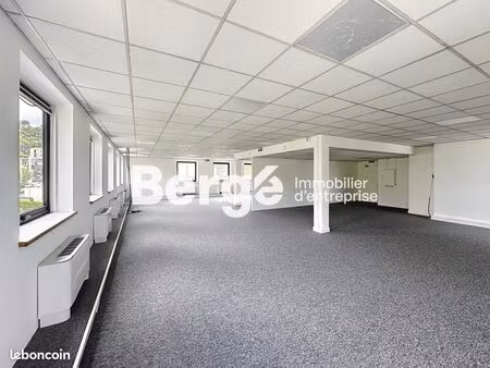 bureaux 168 m²