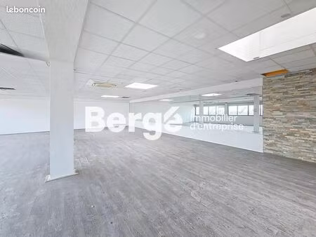 bureaux 150 m²