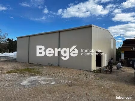 local industriel 600 m²