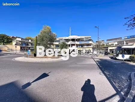 local commercial 100 m²