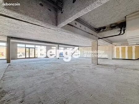 local commercial 280 m²