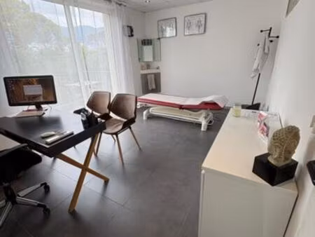 location local maison pluridisciplinaire