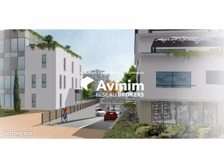 local commercial 98 m² lespinasse