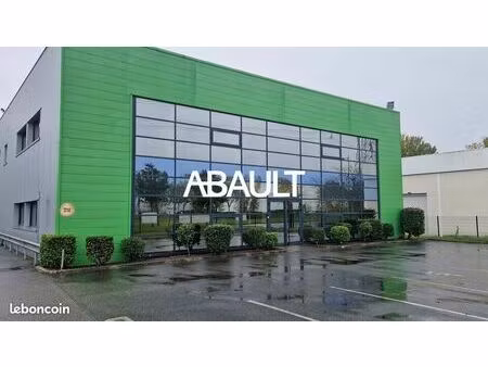 local d'activite 960 m² villeneuve les bouloc