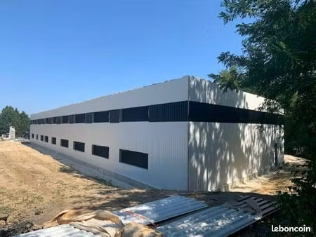 local d'activité 169 m²