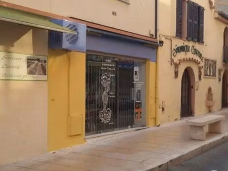 location magasin rue principale