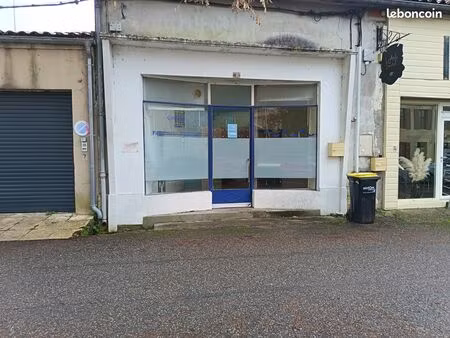 a louer local commercial