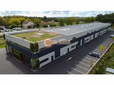 local d'activité 180 m²
