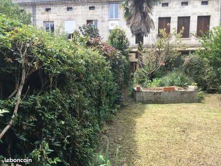 grande maison de ville à rénover