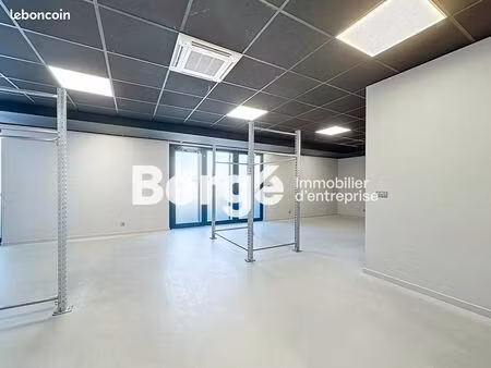 local bureaux 164 m²