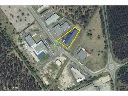 stockage / bureau / dépôt