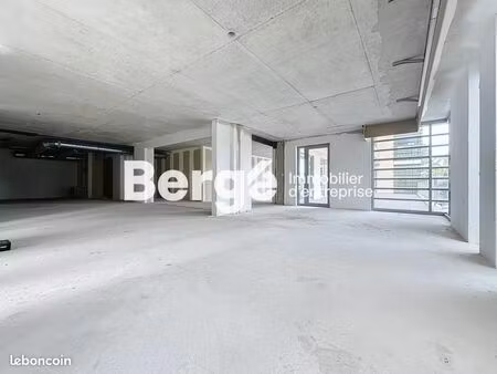 bureaux 97 m²