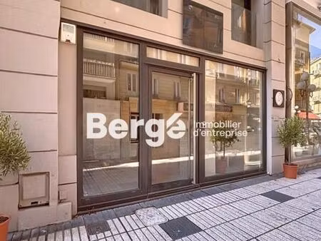 local commercial 255 m²