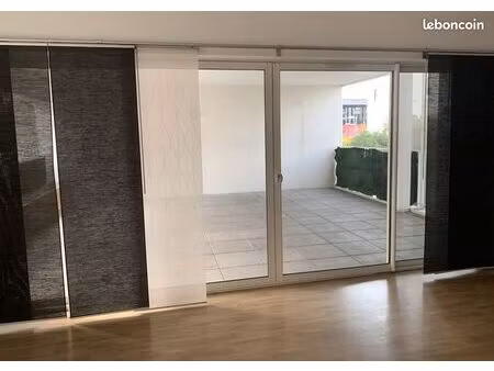 begles t4 au pied du tram avec terrasse couverte de 36m2