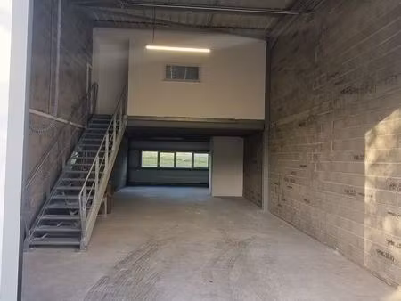 depôt 155m² direct propriétaire sur rn89