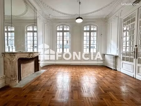 local commercial 249 m²