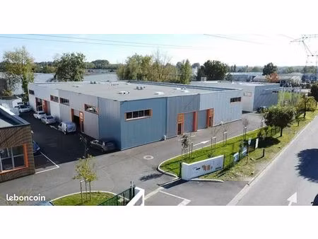 local d'activité 258 m²