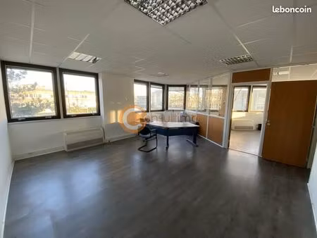 bureaux 140 m²