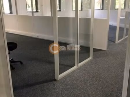 bureaux 488 m²