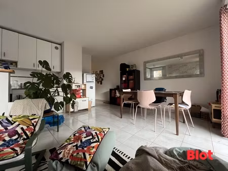 a vendre à bréal-sous-montfort - appartement type 3 - jardin - garage double et parking