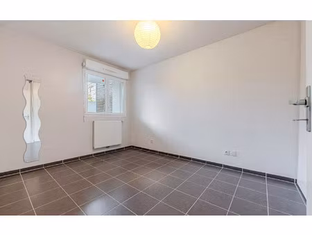location appartement  42 m² t-2 à castelnau-le-lez  750 €