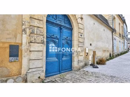 à vendre – t2 de charme avec jardin privatif