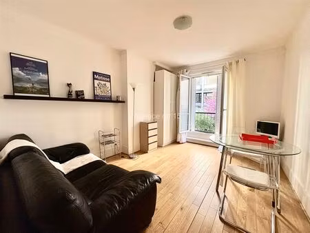 mairie du 15ème / vrai 3pieces / plan en etoile / cave /