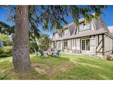 magnifique et authentique maison normande  idéalement située