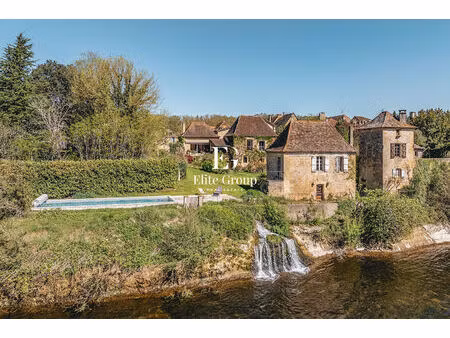 à vendre demeure lalinde 7 pièces 218.23 m2 avec piscine