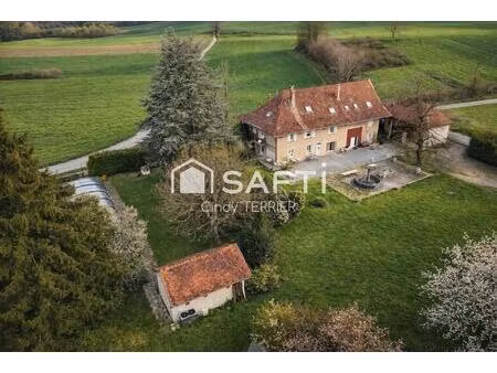 domaine de caractère avec piscine et dépendances – cadre champêtre