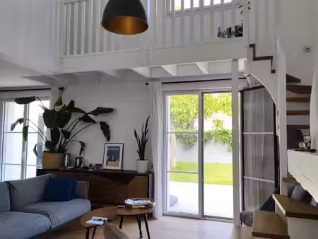 maison individuelle rénovée avec studio indépendant