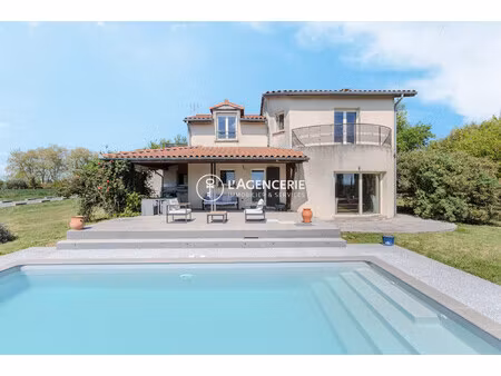 maison familiale  calme et espaces généreux