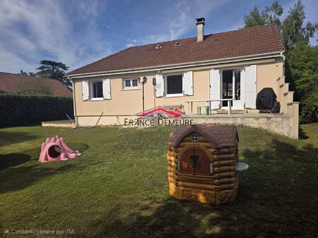 maison de plein pied sur plus de 1100 m² de terrain