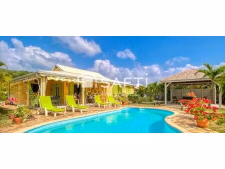 maison 4 pièces avec piscine et carbet – fonds repos  sainte-anne