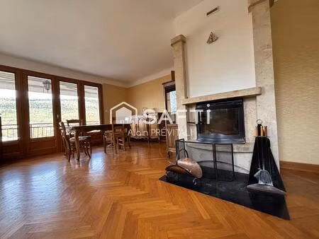 5 chambres et deux garages