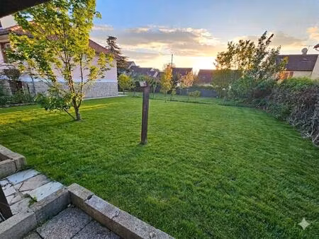 terrain constructible de 402 m² à vendre