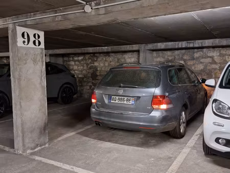 a louer emplacement de parking en sous-sol rue du cherche mi