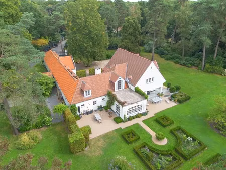 stijlvolle villa met parkdomein van ± 8.000 m² in keerbergen