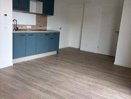 location appartement 2 pièces à questembert (56230) : à louer 2 pièces / 39m² questembert